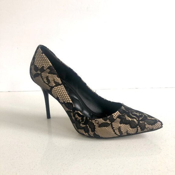 Brian Atwood Lace Pattern Lace Trim Embellishment Pumps Black Size 9 - Picture 9 of 9